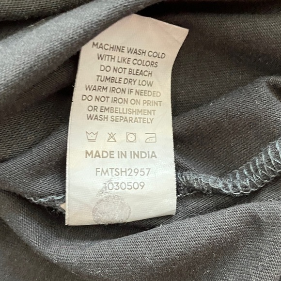 Flying Machine men’s blue to black fade Men's cotton short sleeve Tee - Picture 8 of 10